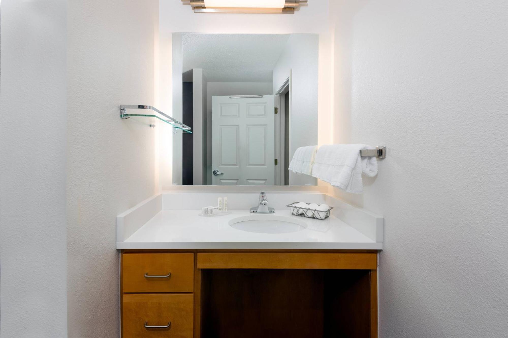 Residence Inn Wayne Εξωτερικό φωτογραφία